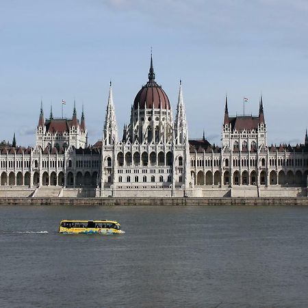 Design Apartment In The City Center With Ac Budapest Esterno foto