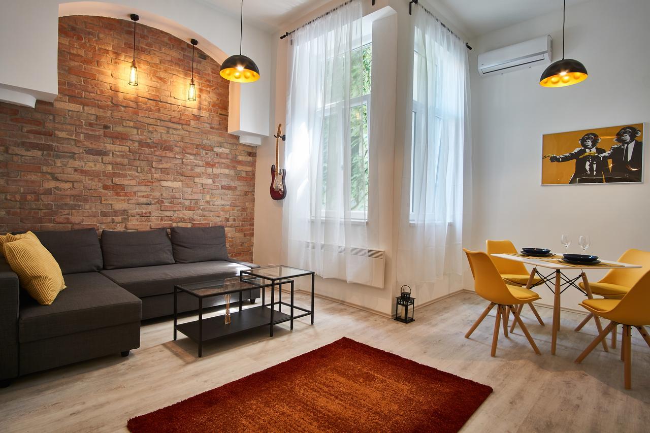 Design Apartment In The City Center With Ac Budapest Esterno foto